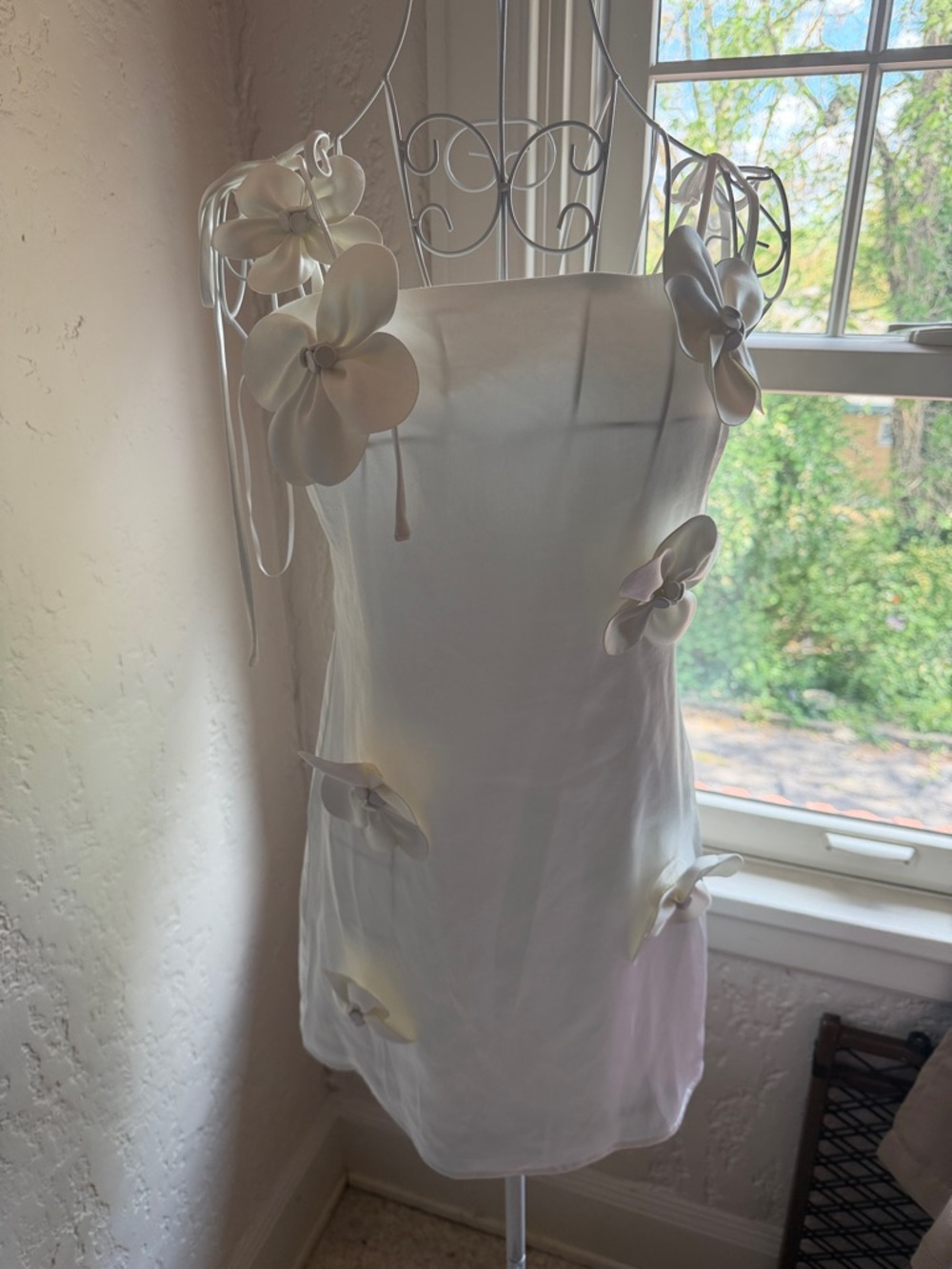 Astr White Floral Appliqué Mini Dress